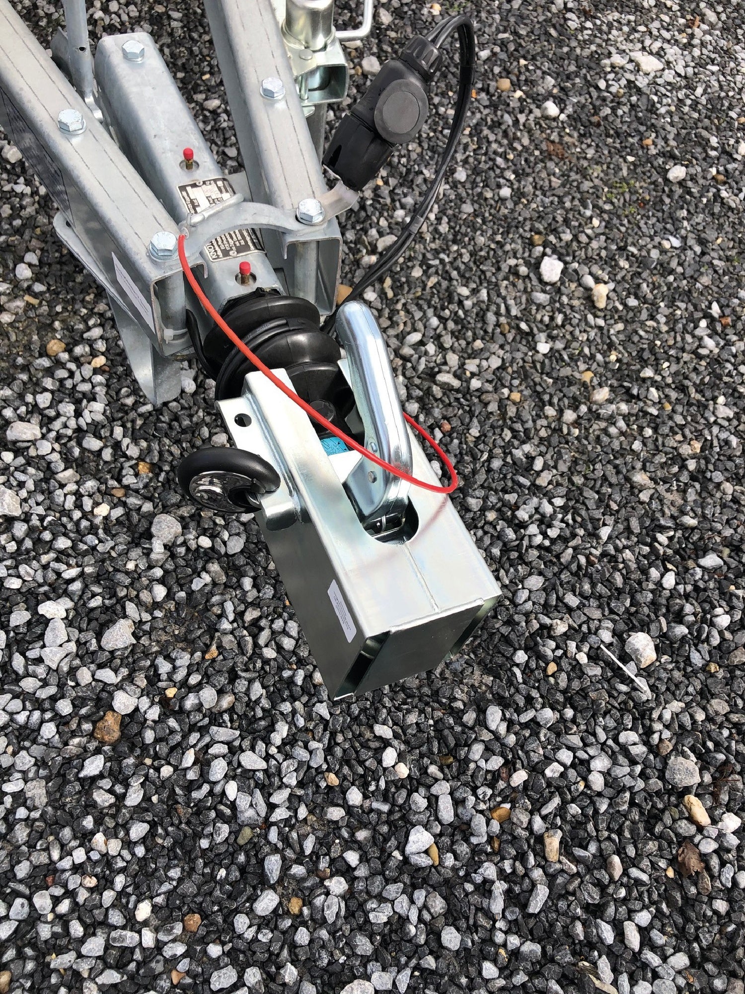 Basi 0004-0114 Anhängersicherung KFZ 114 Diebstahlsicherung