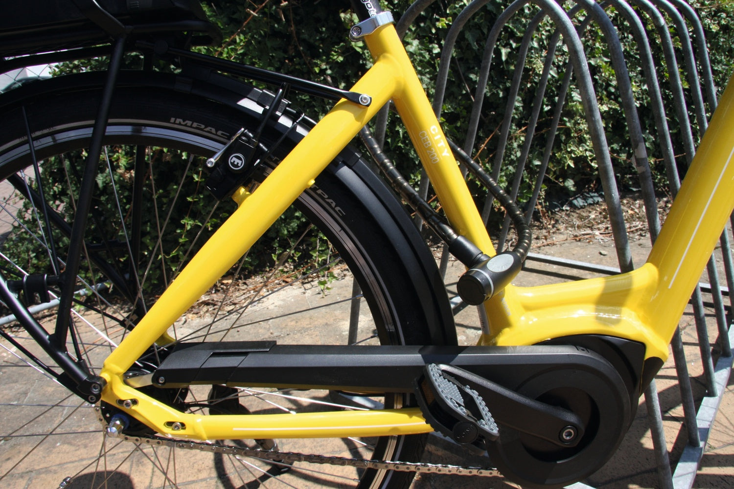 BASI 6990-0306 ZR 306 Fahrrad Panzerkabel 2 Schlüssel 18 x 1000mm Fahrradschloss