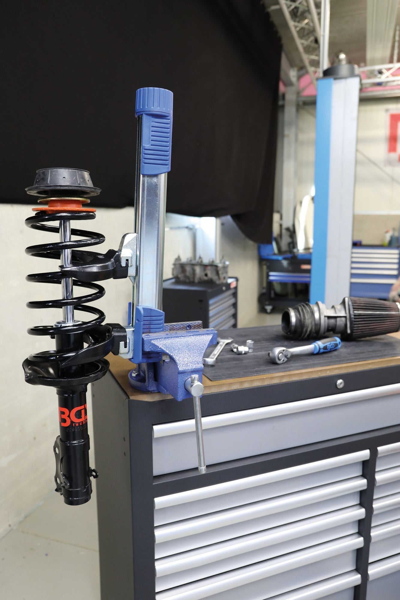 BGS 1144 Satz Federspanner 1800kg für zylindrische Spiralfedern