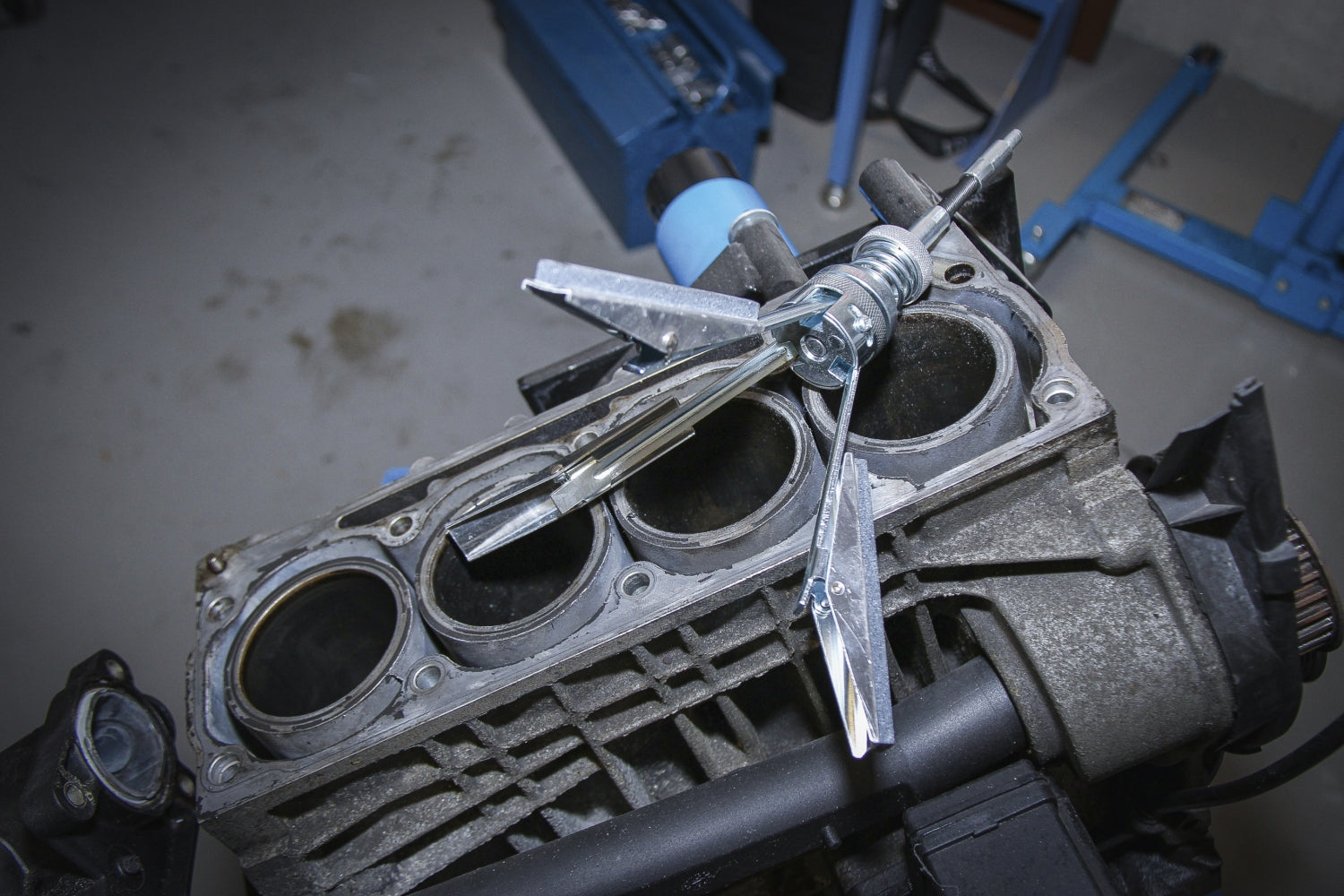 BGS 1157 Honwerkzeug für Laufbuchse 3 armig Ø 58-168mm Backenlänge 100mm Korn 180