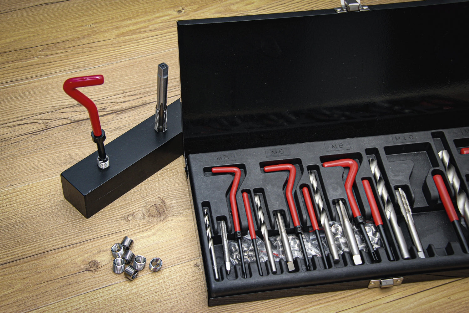 BGS DIY 19500 Satz Gewindereparatur M5 M6 M8 M10 M12 130 teilig