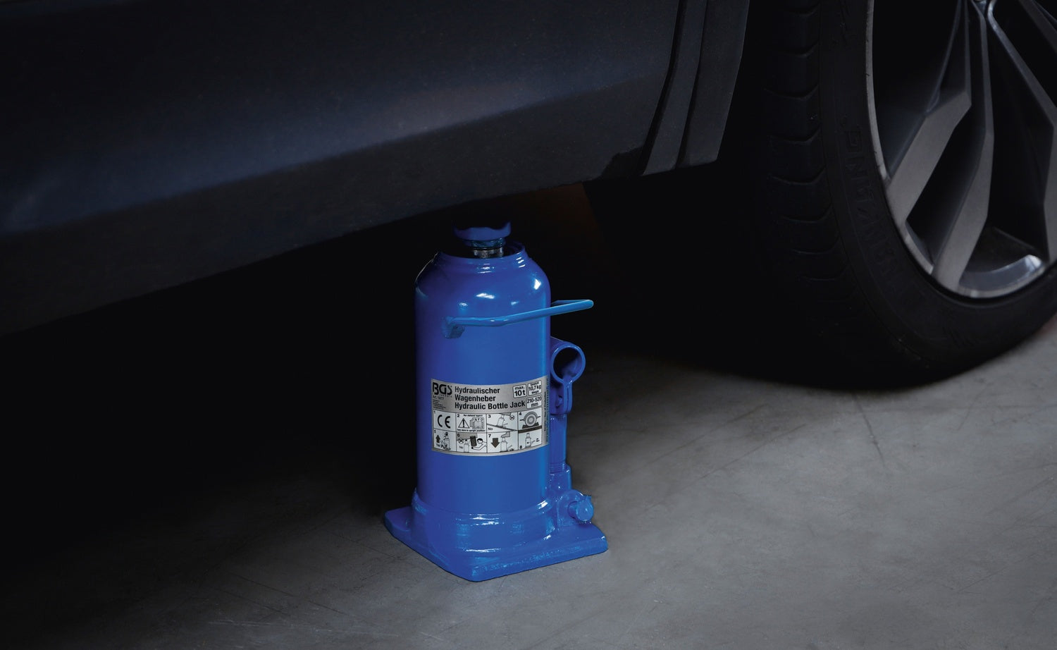 BGS 1977 Hydraulischer Wagenheber Flaschenheber für hohe Fahrzeuggewichte 10t