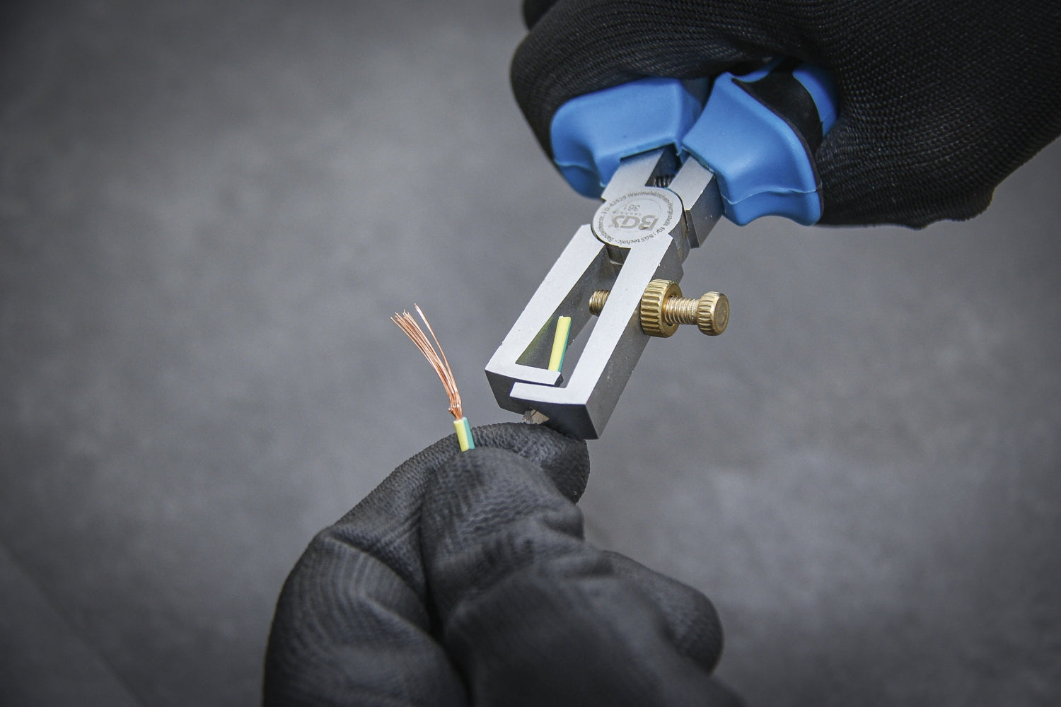 BGS 361 Abisolierzange für Kabel Länge 150mm