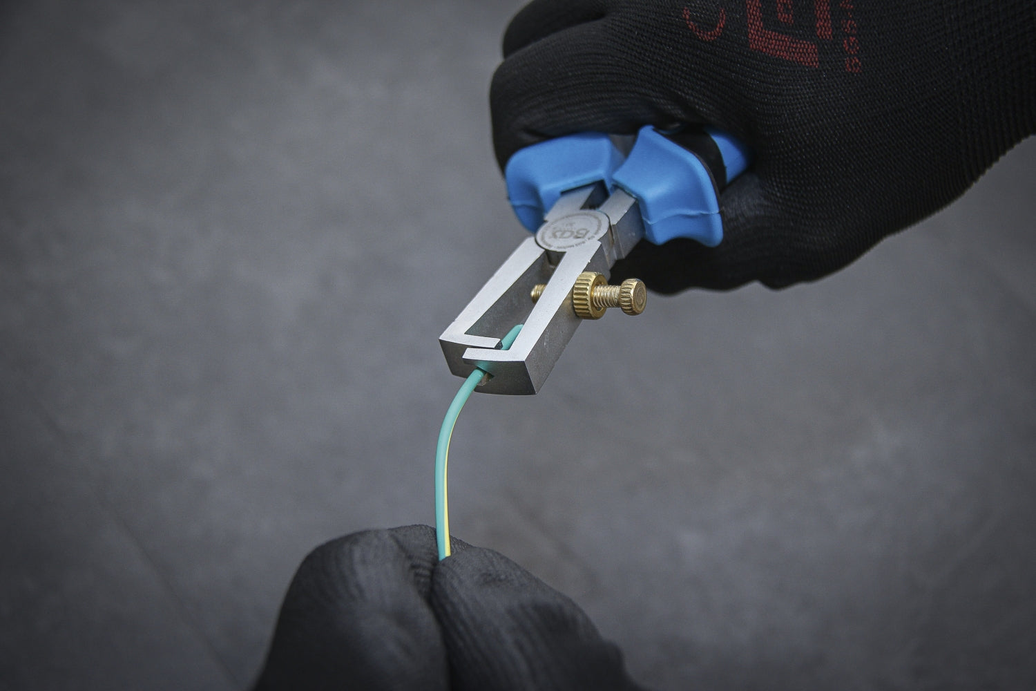 BGS 361 Abisolierzange für Kabel Länge 150mm