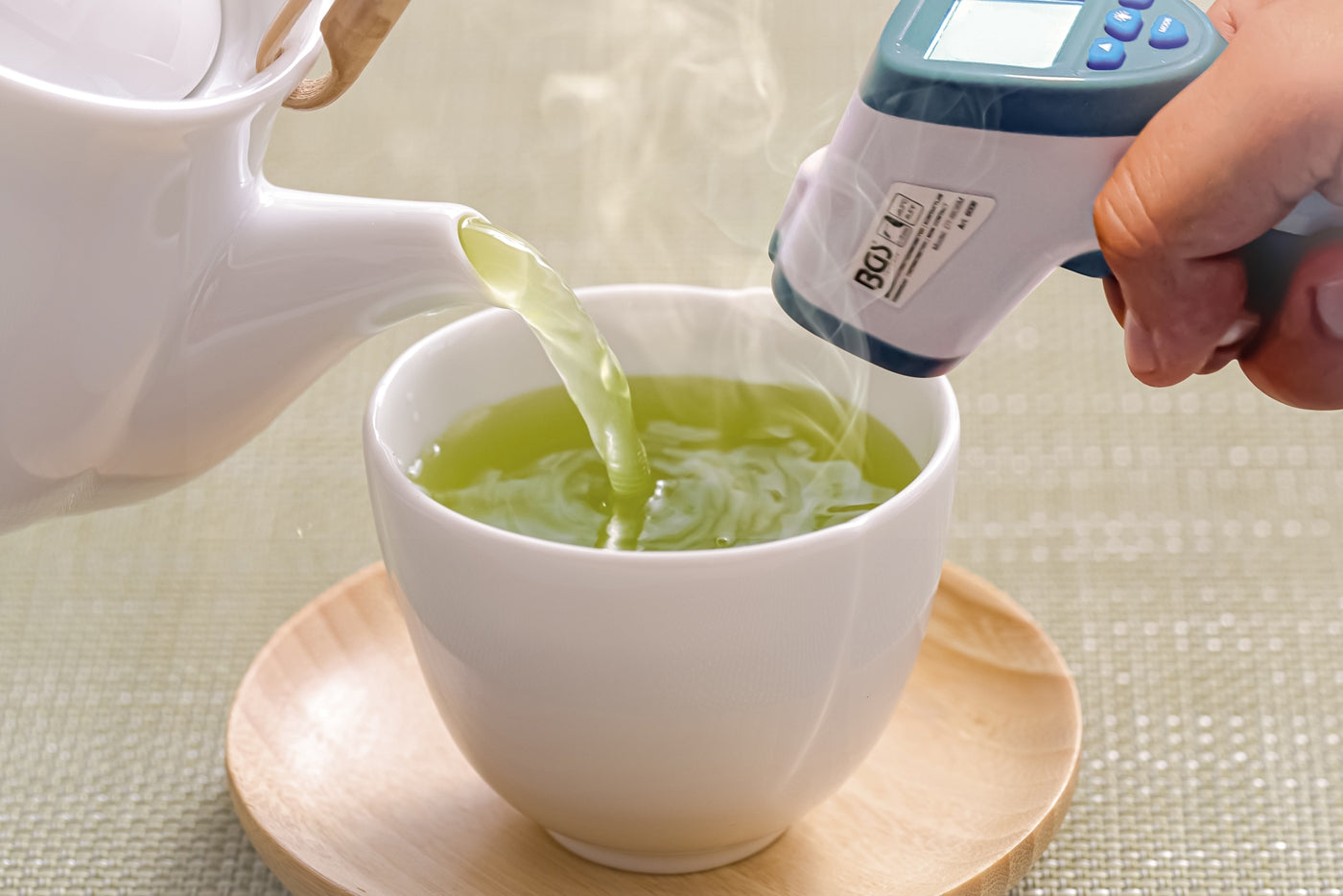 BGS 6007 digitales Infrarot Stirn Fieber Thermometer kontaktlos 0-100°C