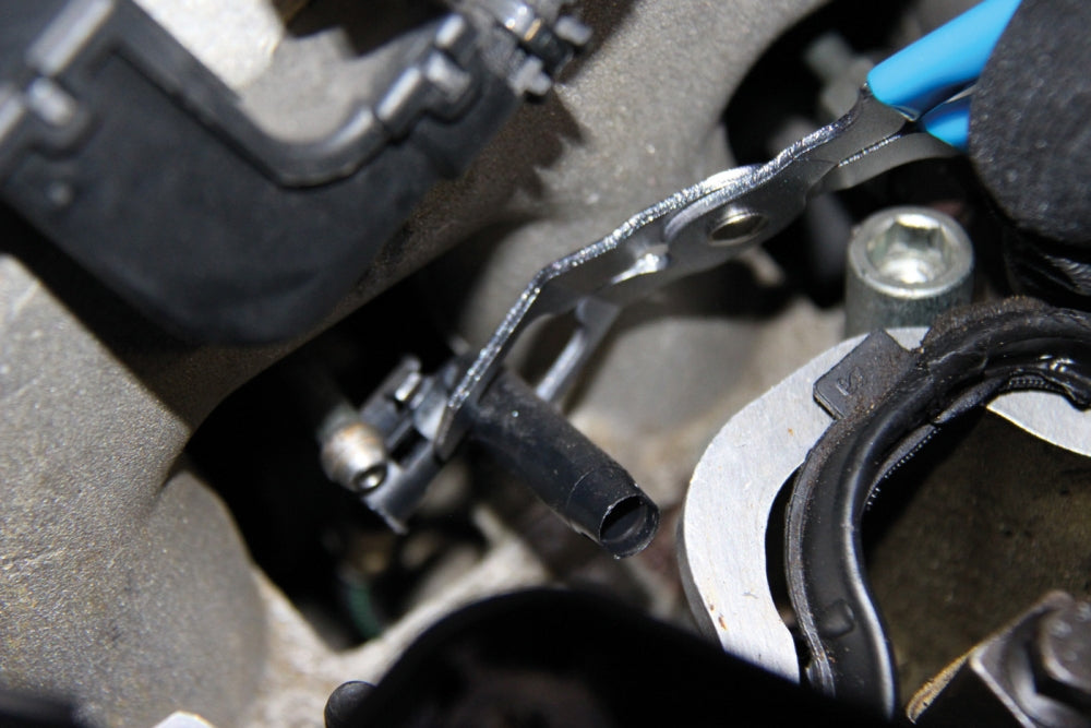 BGS 6693 Zange für Glühkerzenstecker abgewinkelt für Opel / Vauxhall 1.7L Diesel