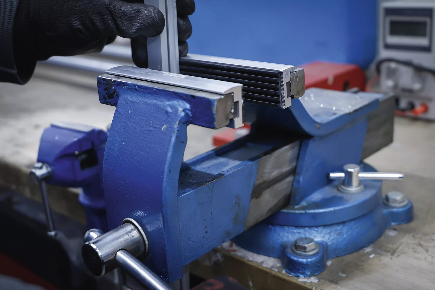 BGS 6795 Satz Schraubstock Schutzbacken aus Aluminium Breite 100mm mit Gummiauflage 2 teilig