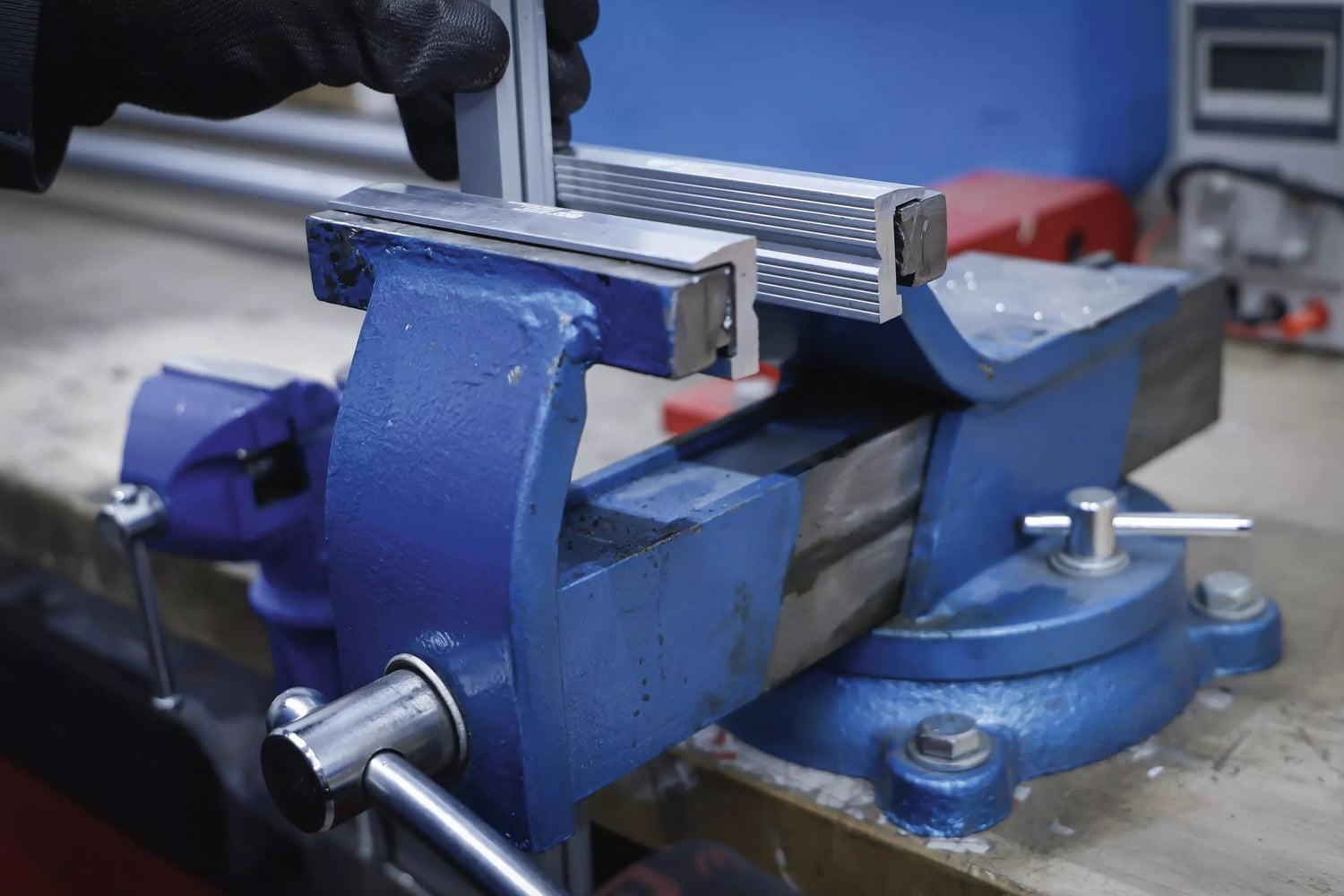 BGS 6797 Satz Schraubstock Schutzbacken aus Aluminium Breite 125mm mit Längsprofil 2 teilig