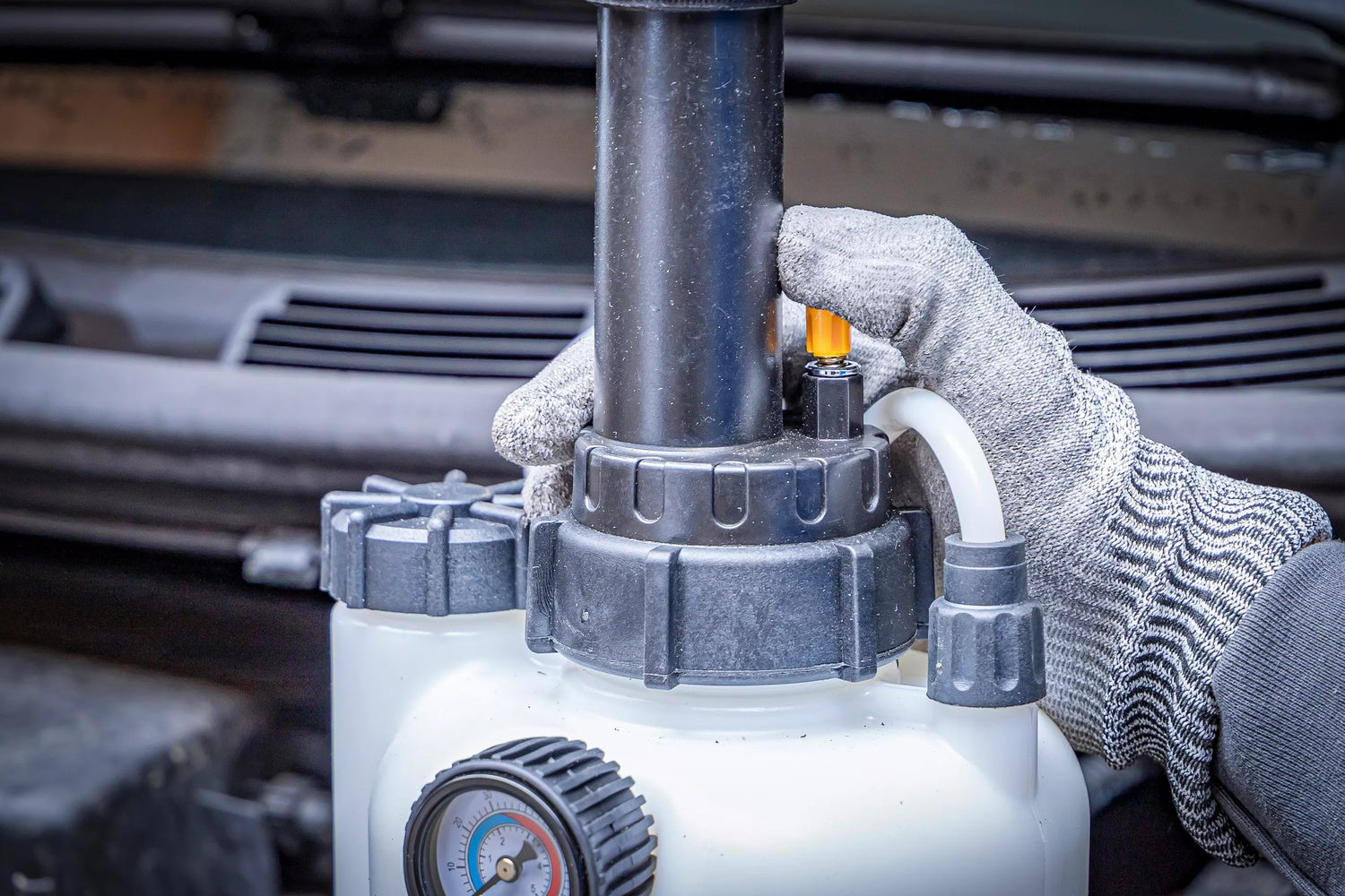 BGS DIY 71049 Satz Werkzeug zum Entlüften von Bremsen Kupplungssysteme Volumen 2,5l