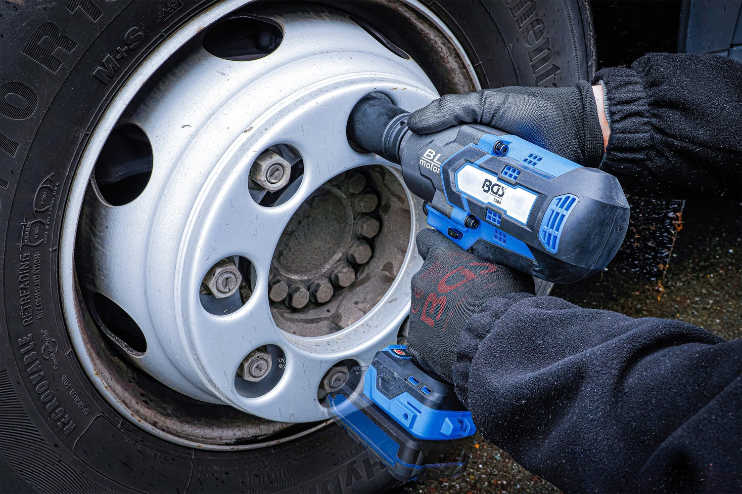 BGS 7364 Akku Schlagschrauber bürstenlos ohne Akku 1200Nm 18 Volt