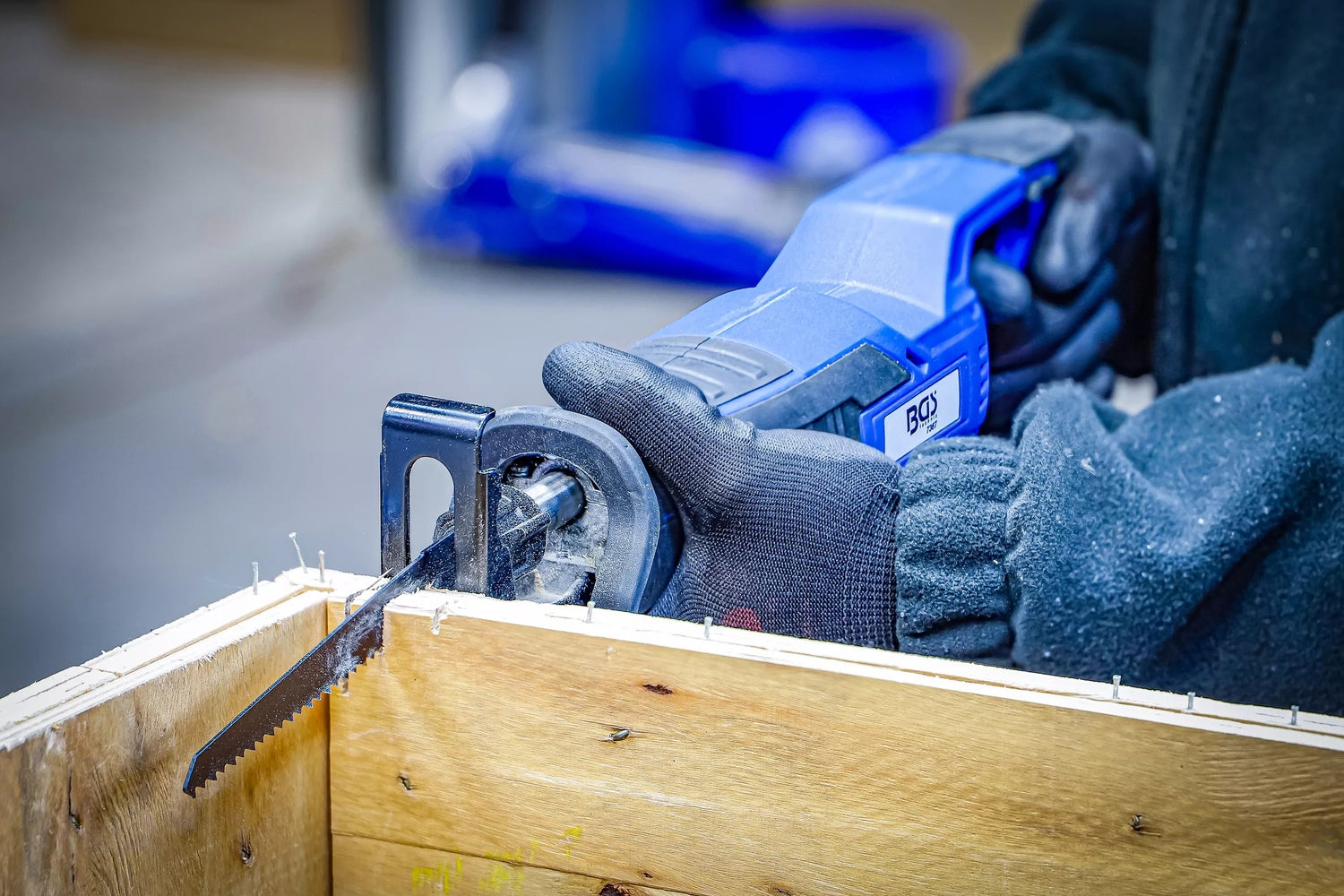 BGS 7393 Satz Akku Säbelsägen bürstenlos mit Akku & Schnell Ladegerät 18 Volt