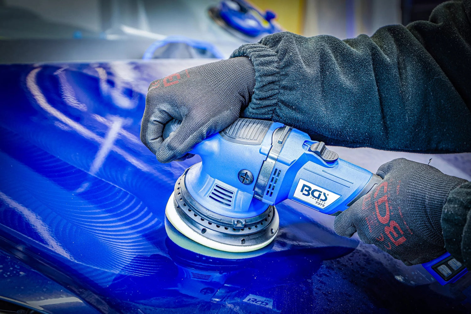 BGS 7394 Satz Akku Exzenter Poliermaschine bürstenlos mit Akku & Schnell Ladegerät 18 Volt