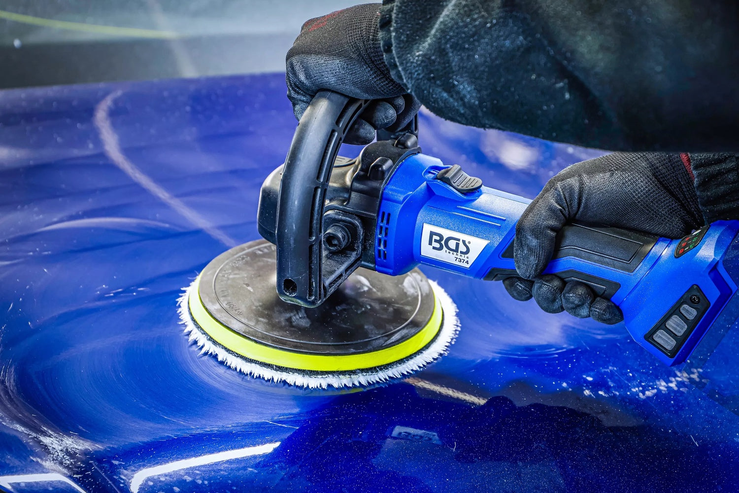 BGS 7395 Satz Akku Polier- und Schleifmaschine bürstenlos mit Akku & Schnell Ladegerät 18 Volt