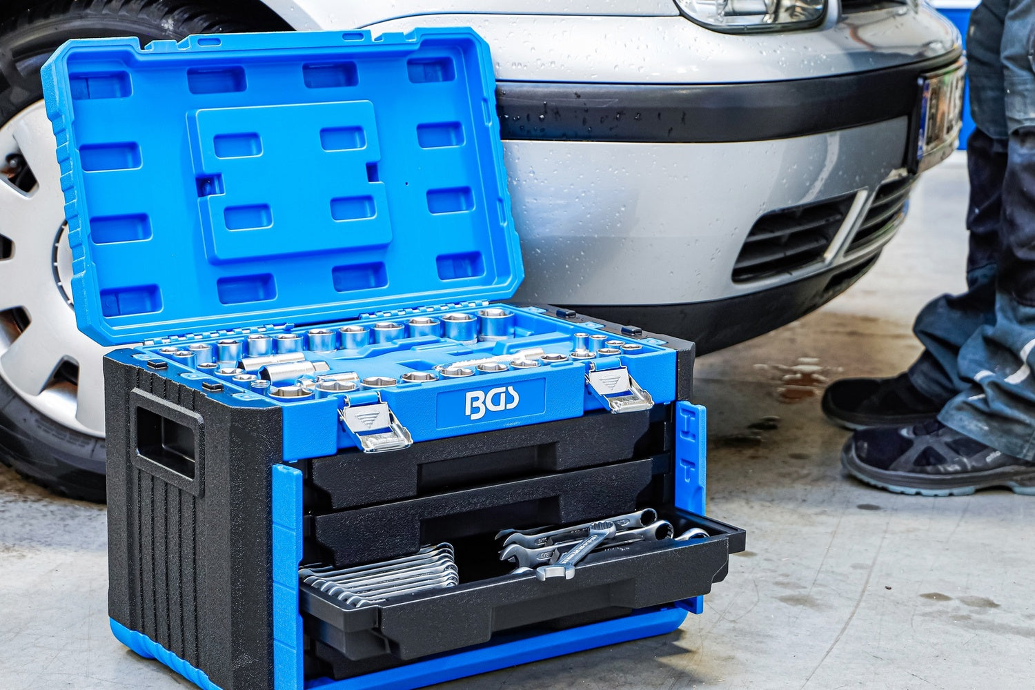 BGS 74000 Satz Steckschlüssel Sechskant Antrieb 6,3mm (1/4") 10mm (3/8") 12,5mm (1/2") Metrisch und Zollgrößen