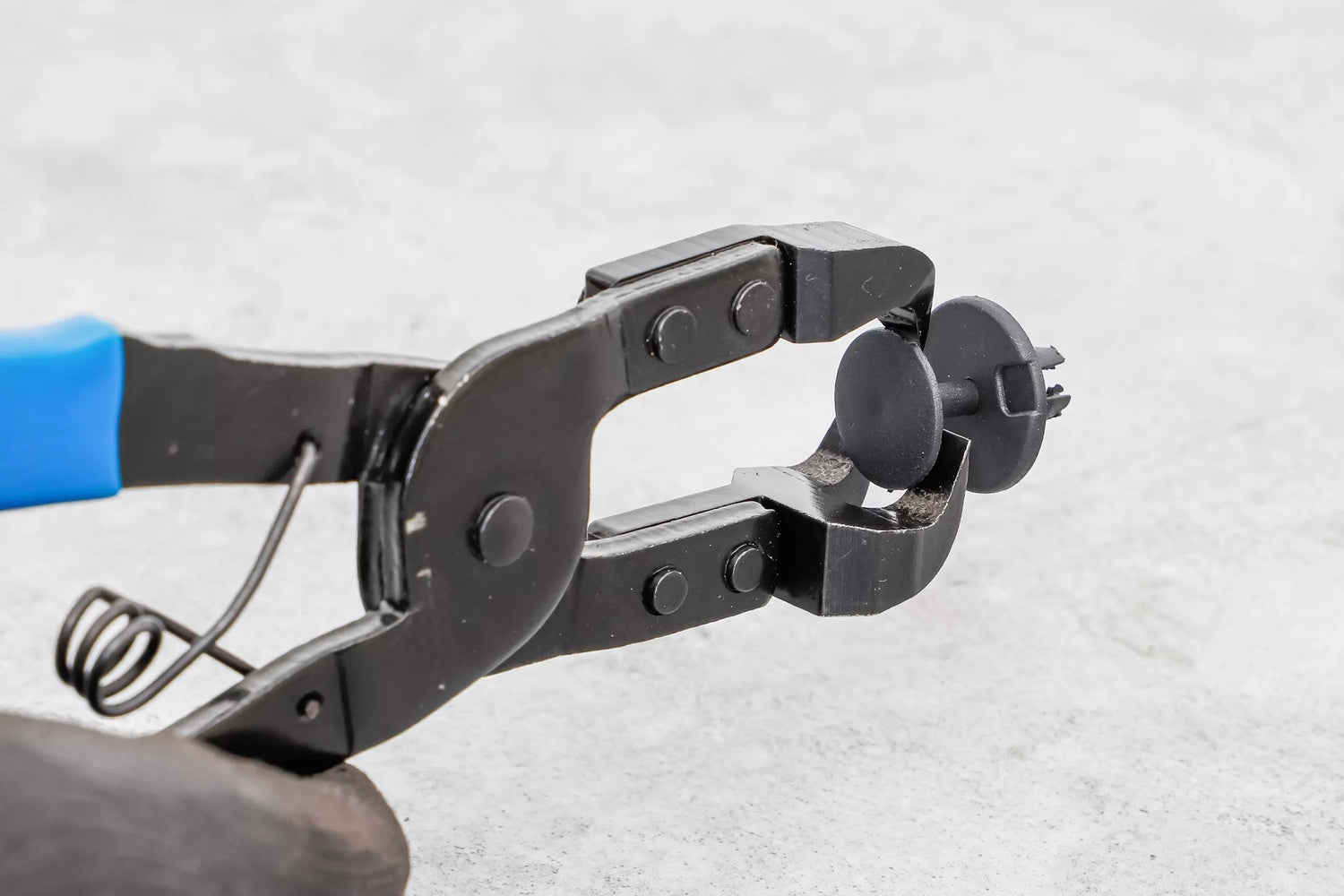 BGS 74270 Zange zum Lösen von Kunststoffclips an Türverkleidungen Abdeckungen Länge 185mm