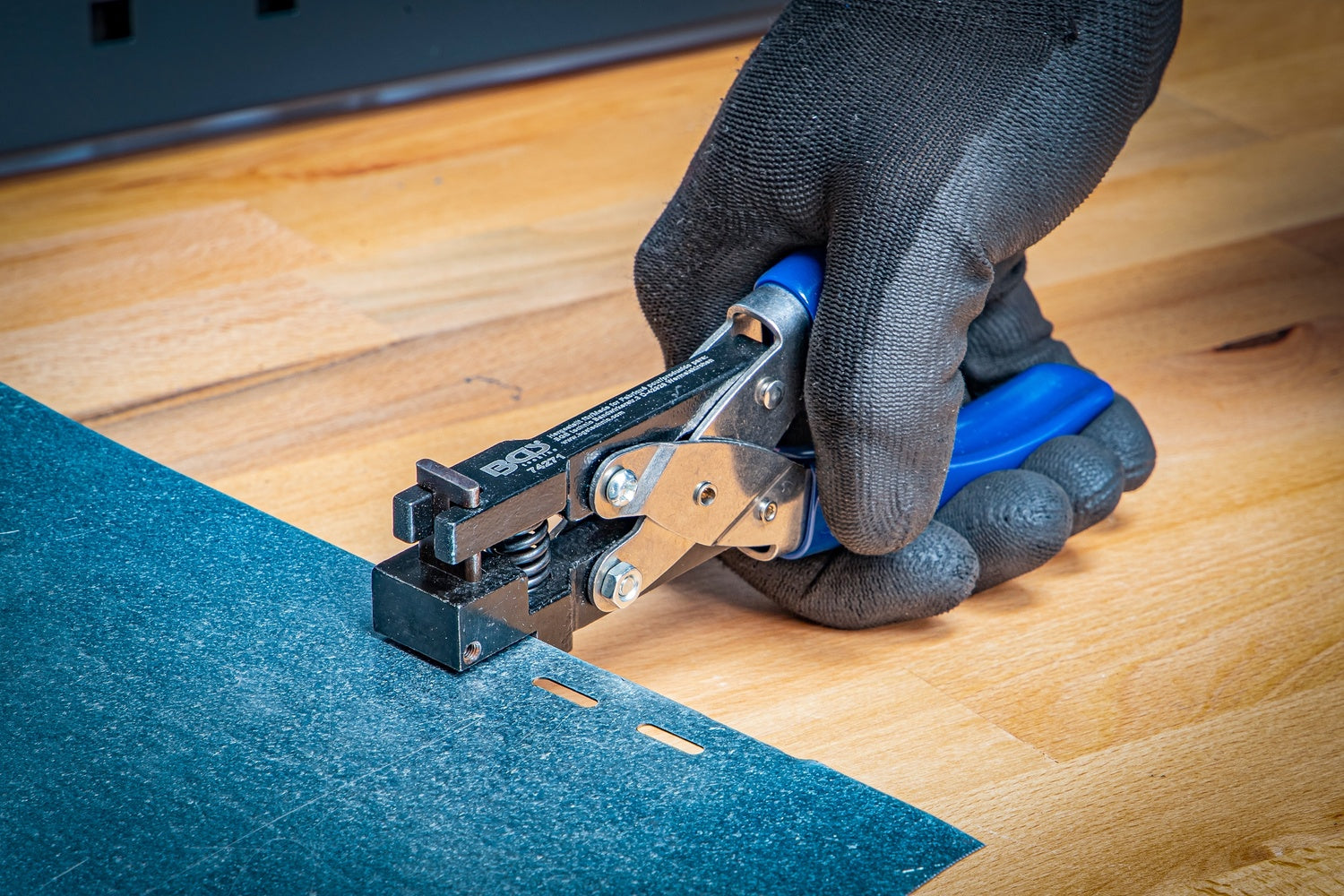 BGS 74271 Langloch Stanzzange 13 x 3mm Länge 175mm