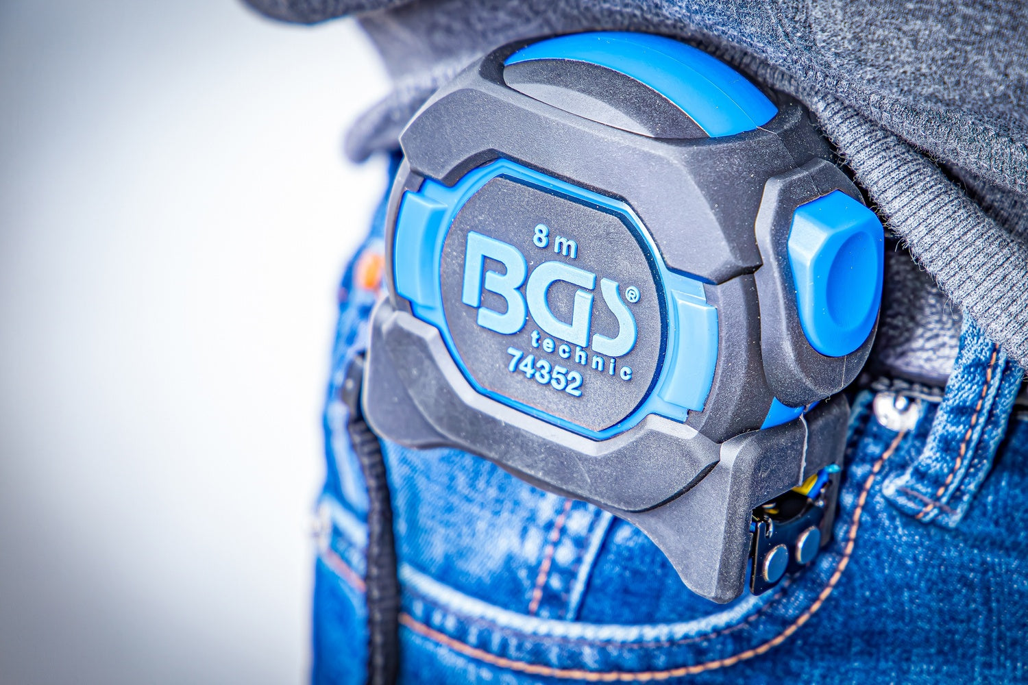 BGS 74352 Rollbandmaß 25mm x 8m mit Gürtelclip