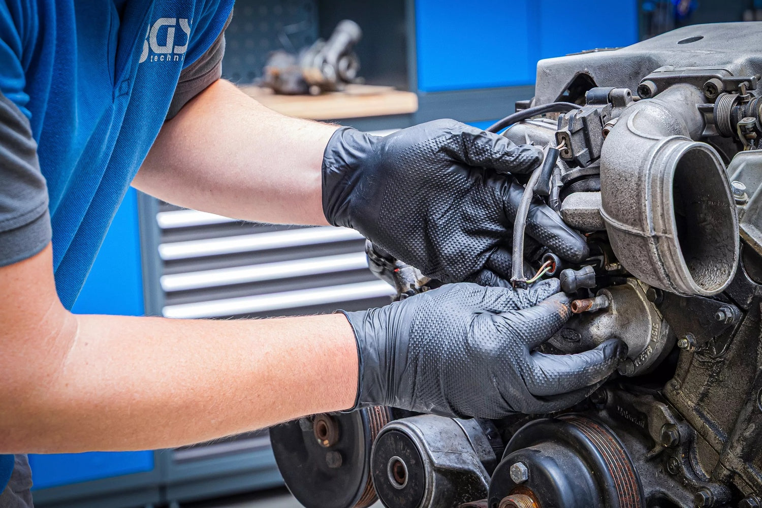 BGS 74671 Einweghandschuh Box Nitril mit extra Griffigkeit Gr. XL 100 Stück