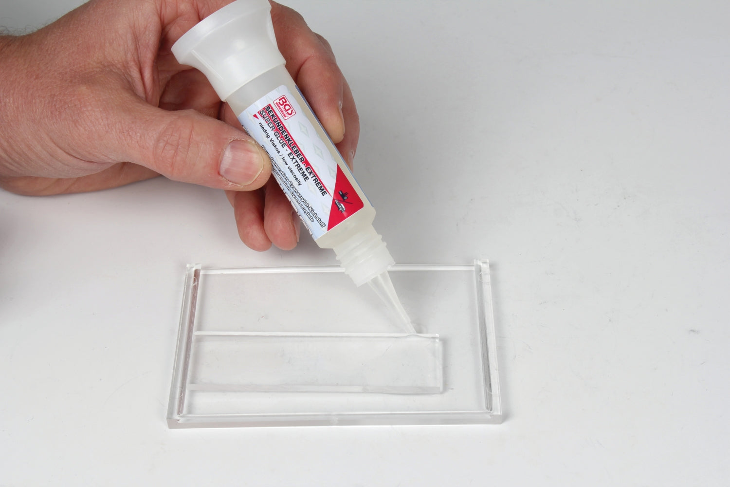 BGS 80607 Sekundenkleber mittelviskos Flasche mit Standfuß 25g