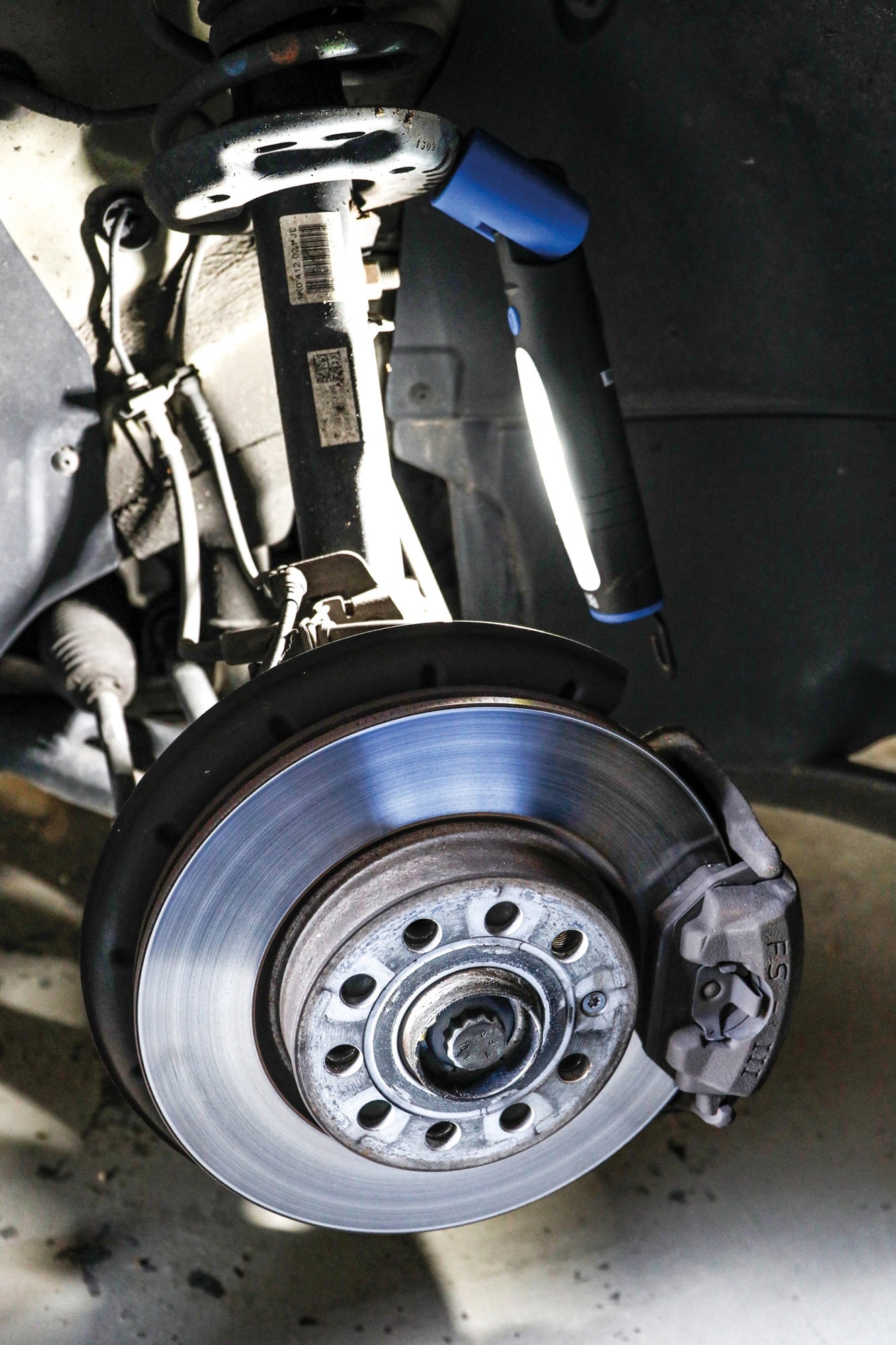 BGS 85345 COB LED Werkstattleuchte mit Magnet und Haken