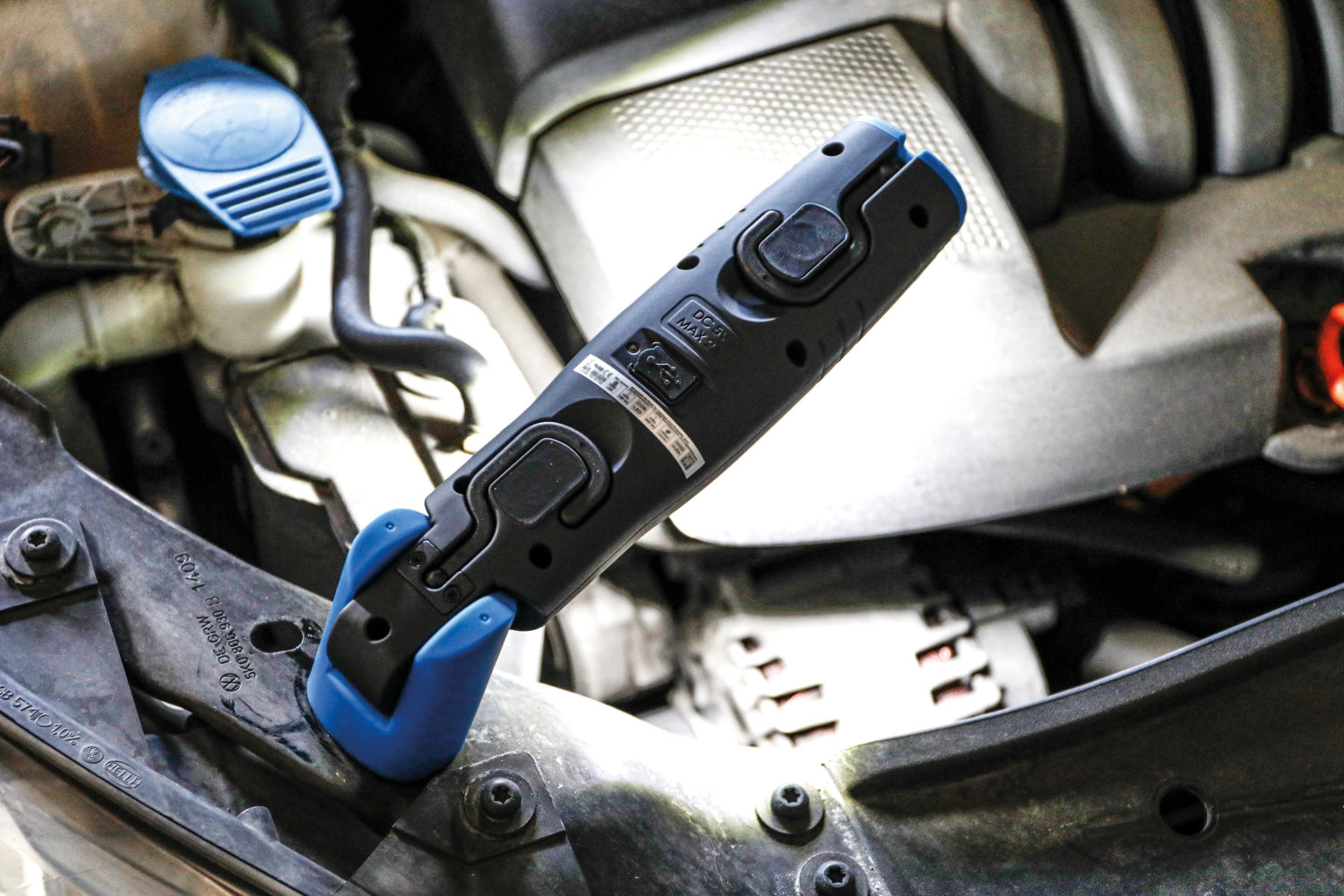 BGS 85345 COB LED Werkstattleuchte mit Magnet und Haken