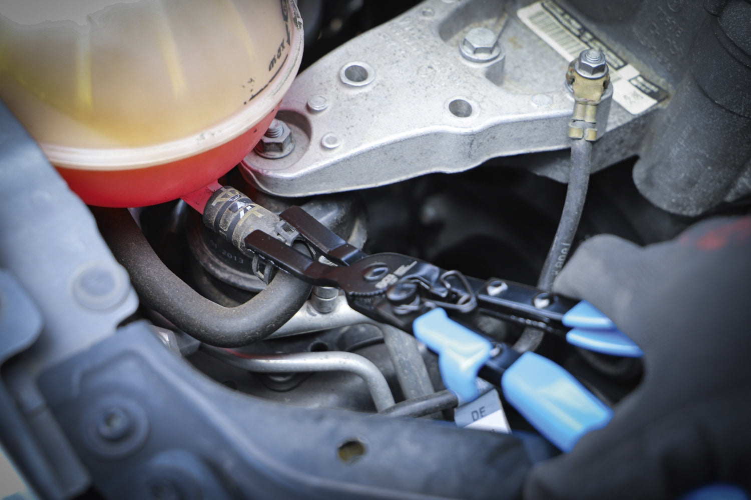 BGS 8600 Zange für Raumspar Federbandschellen