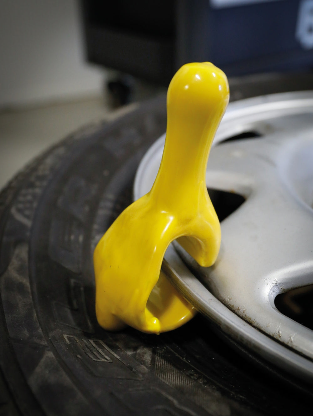 BGS 8637 Reifenwulst Niederhalter