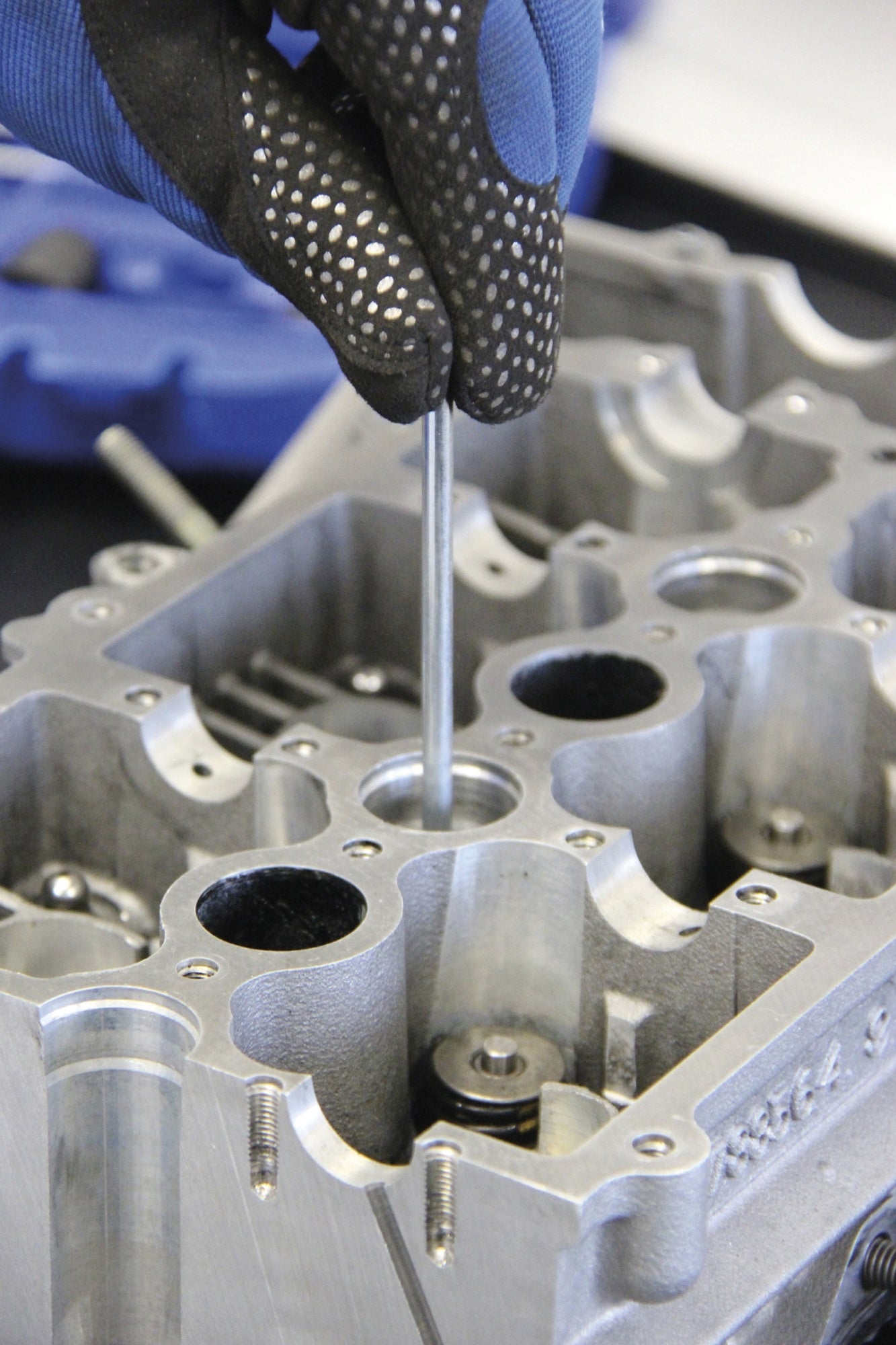 BGS 8723 Werkzeug zur Reinigung der Injektorensitze und Glühkerzenschächte