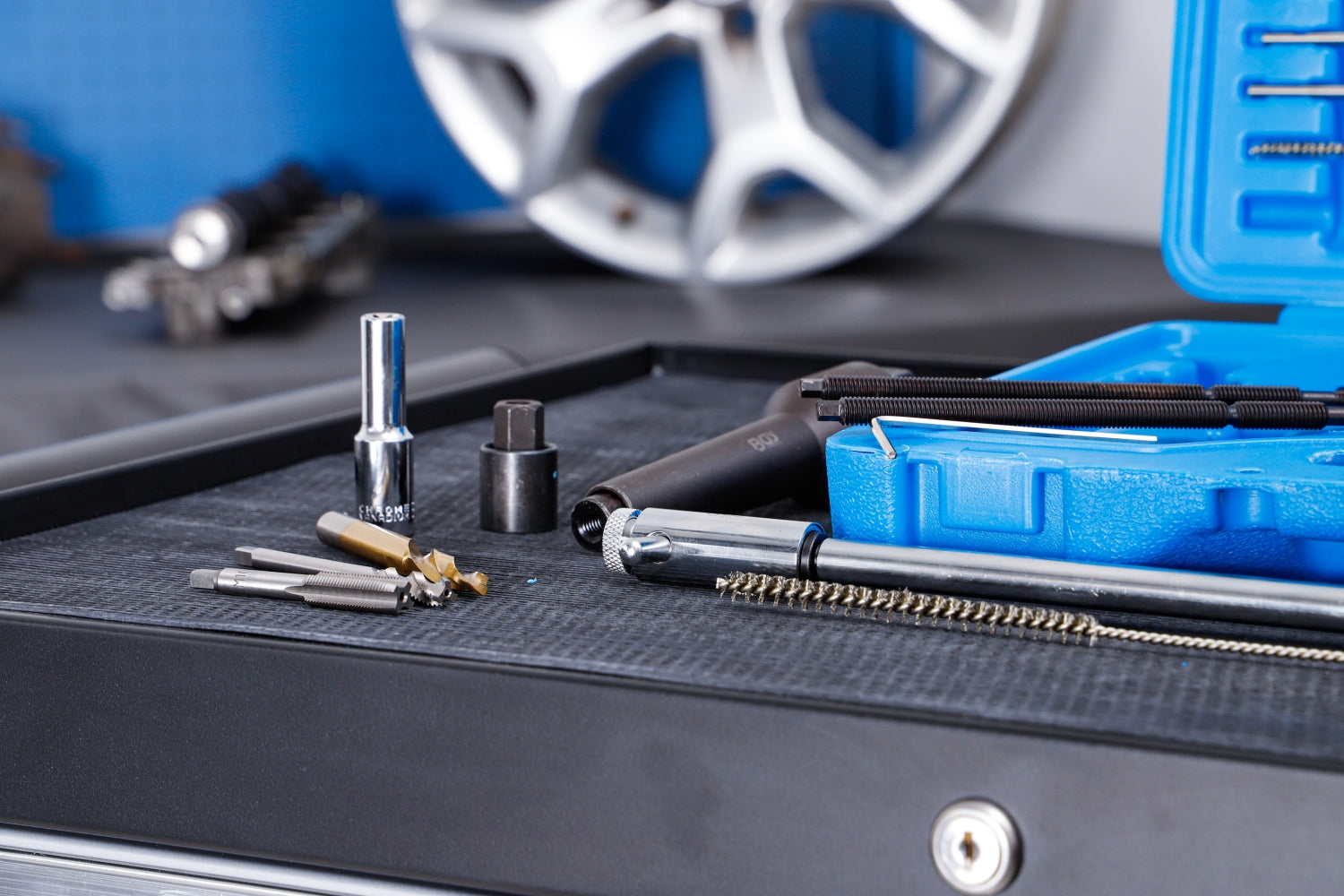 BGS 9565 Glühkerzen Werkzeug und Gewinde Reparatur Satz M8 M10 41 teilig