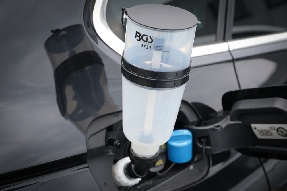 BGS 9731 Einfülltrichter für Harnstoff (AUS32) abgewinkelte Ausführung