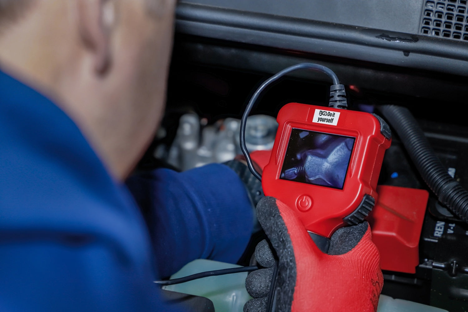 BGS DIY 63217 Endoskop Farbkamera mit TFT-Monitor Kamerakopf Ø5,5mm