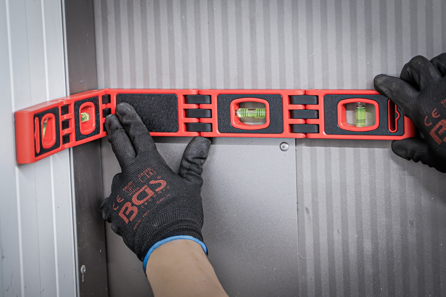 BGS DIY 70116 Wasserwaage flexibel Länge 600mm 5 Gelenke 4 Libellen