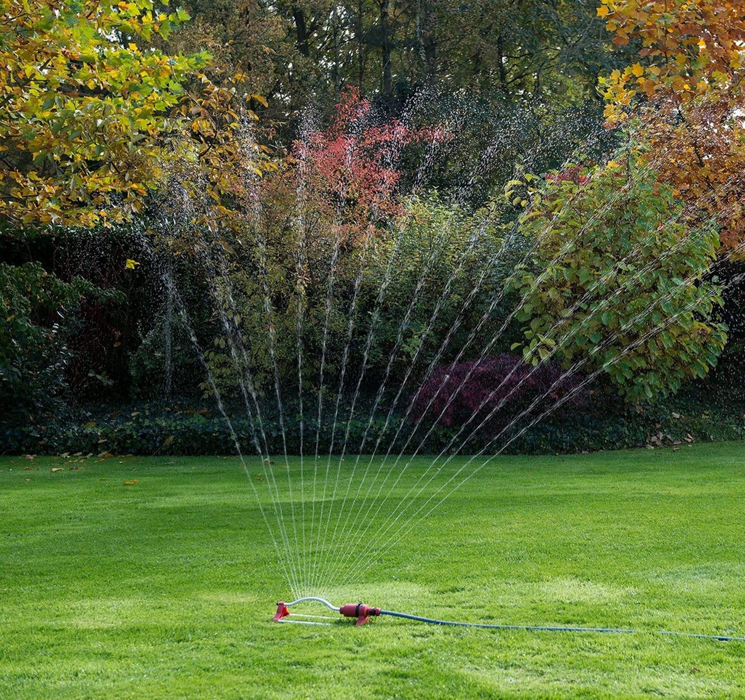 KREATOR KRTGR6521 oszillierender Flächenregner Viereckregner Rasensprenger bis 342m²