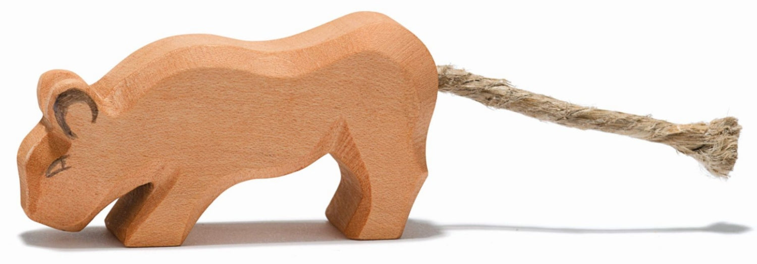 OSTHEIMER 20005 Löwe klein, Kopf tief aus Holz Höhe 4cm Tiere aus aller Welt Raubkatze