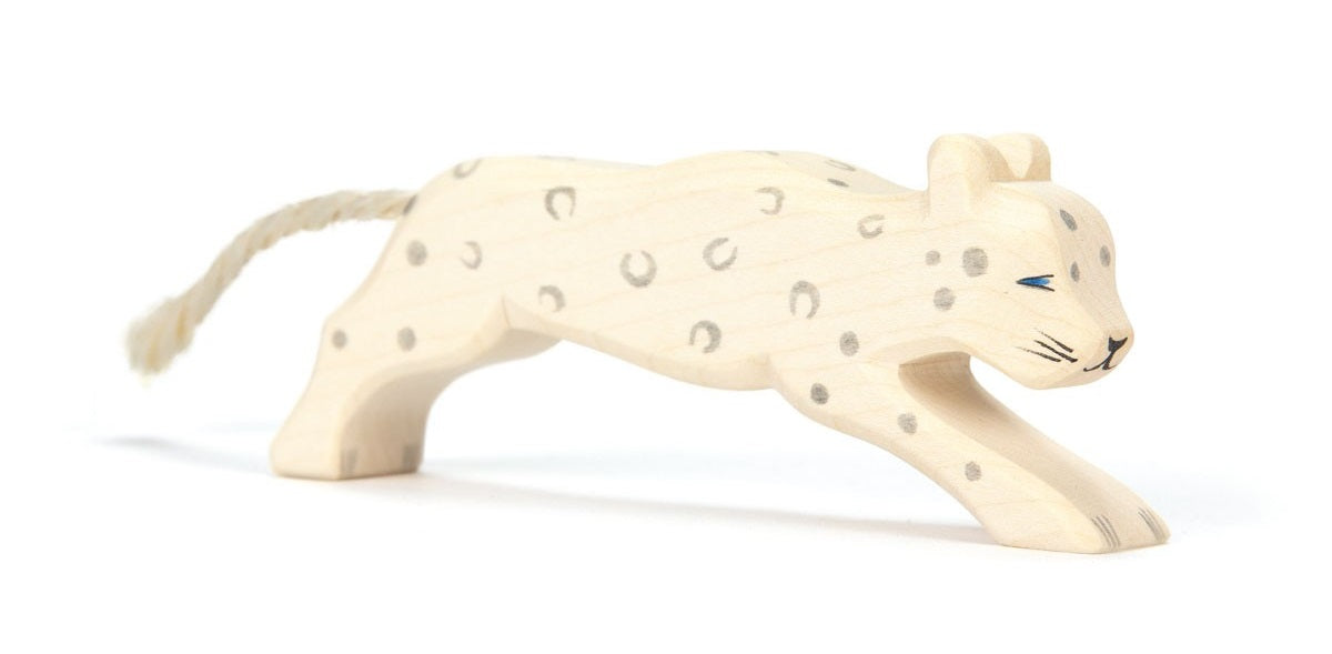 OSTHEIMER 22620 Schneeleopard aus Holz Höhe 5,9cm Tiere aus aller Welt Raubkatzen