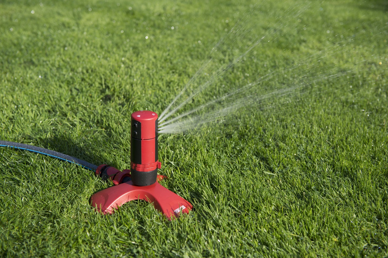 KREATOR KRTGR6531 rotierender Kreisregner 360° Radius Sprühregner Rasensprenger