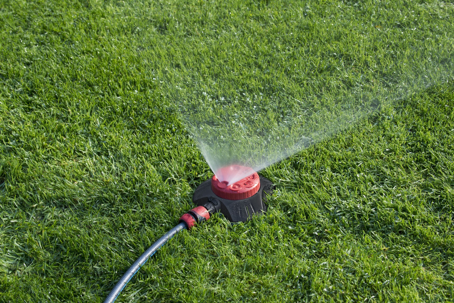 KREATOR KRTGR6541 Flächenregner Rasensprenger mit 8 Strahlformen bis max. 100m²