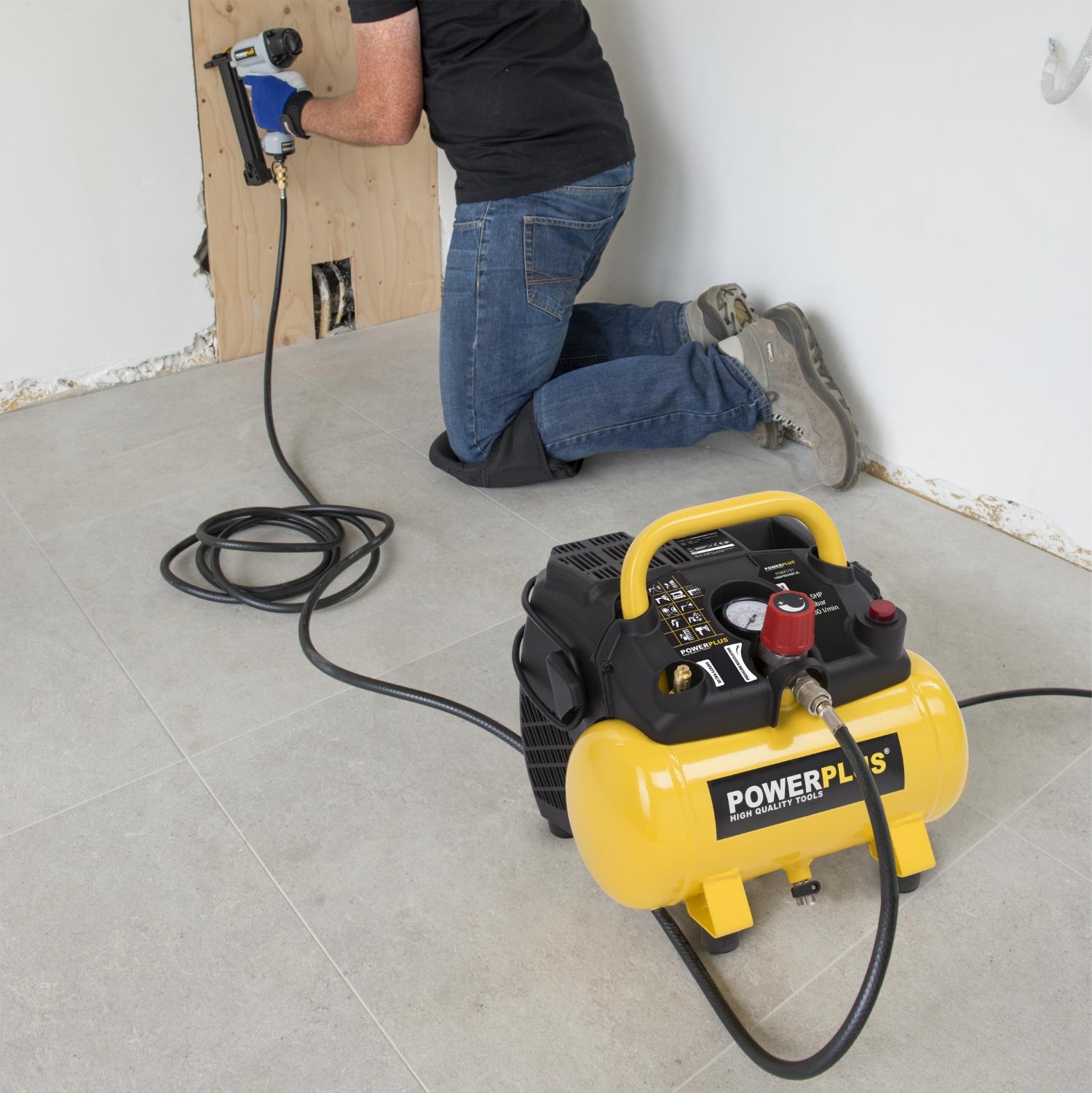 PowerPlus POWX1721 Druckluft Kompressor 6 Liter Kessel ölfrei tragbar 1100W max. 8 bar