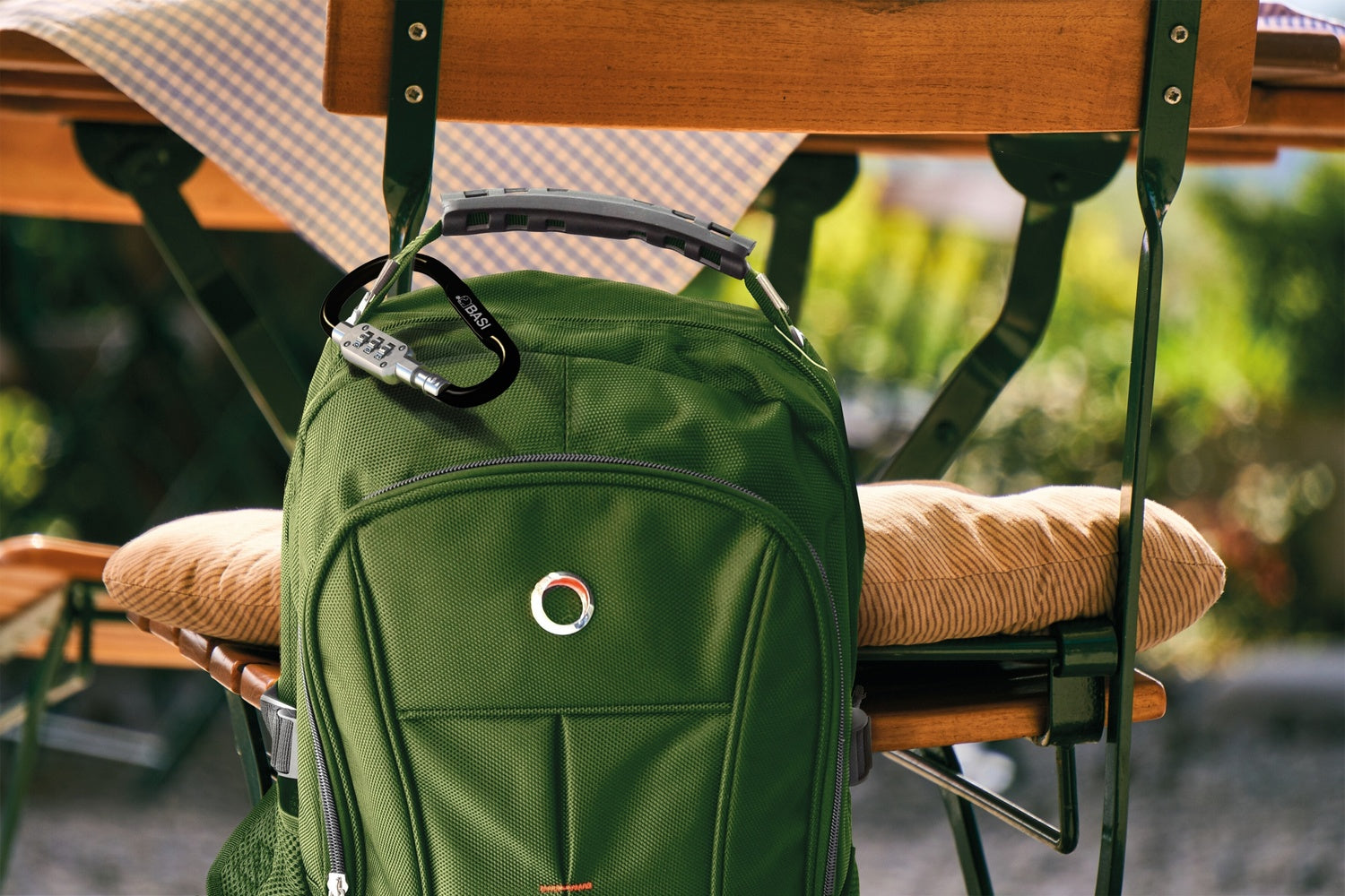 BASI 0006-0104-1100 Karabinerhaken Schwarz mit Zahlenschloss Schlüsselzubehör