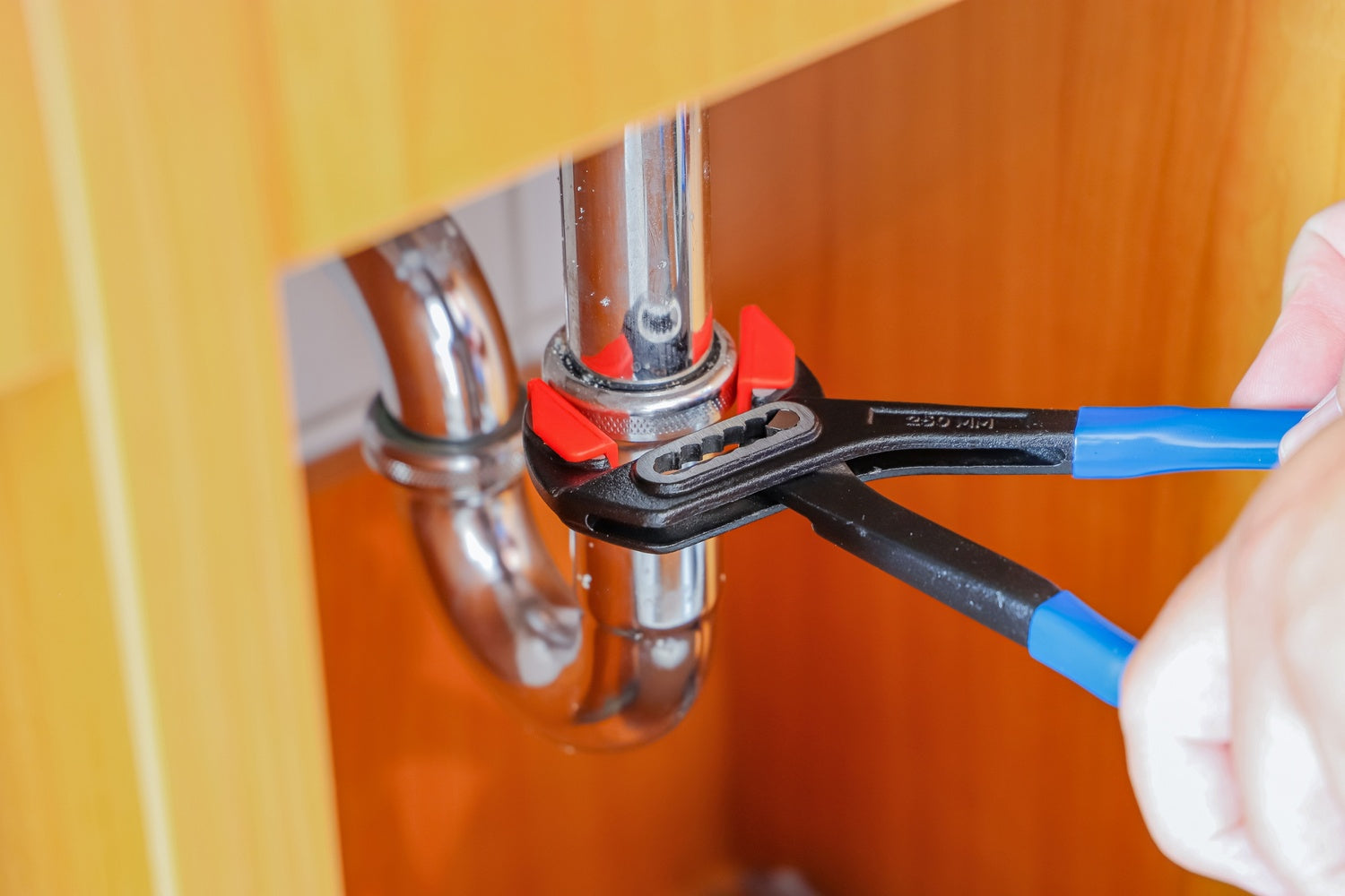 BGS 72321 Wasserpumpenzange mit Schonbacken Sanitär Armaturen Chrom Länge 240mm