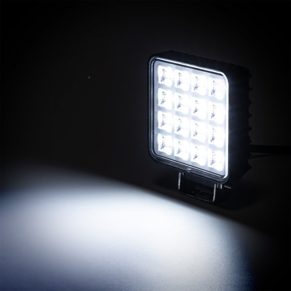 KAMAR L0154 LED Arbeitsscheinwerfer 16x LED quadratisch mit Schalter 12/24 Volt