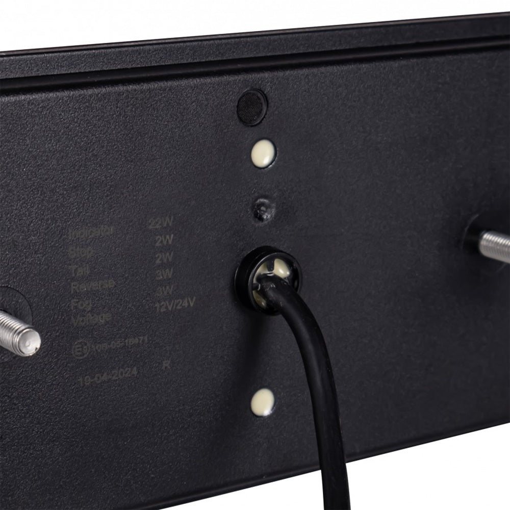 KAMAR L1859 LED Rückleuchte 96x LED links mit Dreieck 12/24 Volt