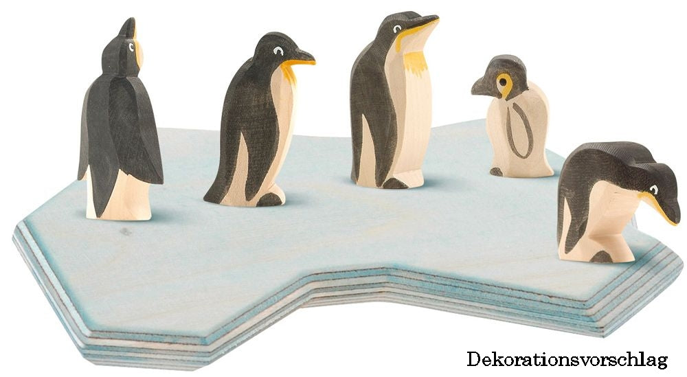 OSTHEIMER 22801 Pinguin von vorne aus Holz Höhe 9cm Tiere aus aller Welt Arktis
