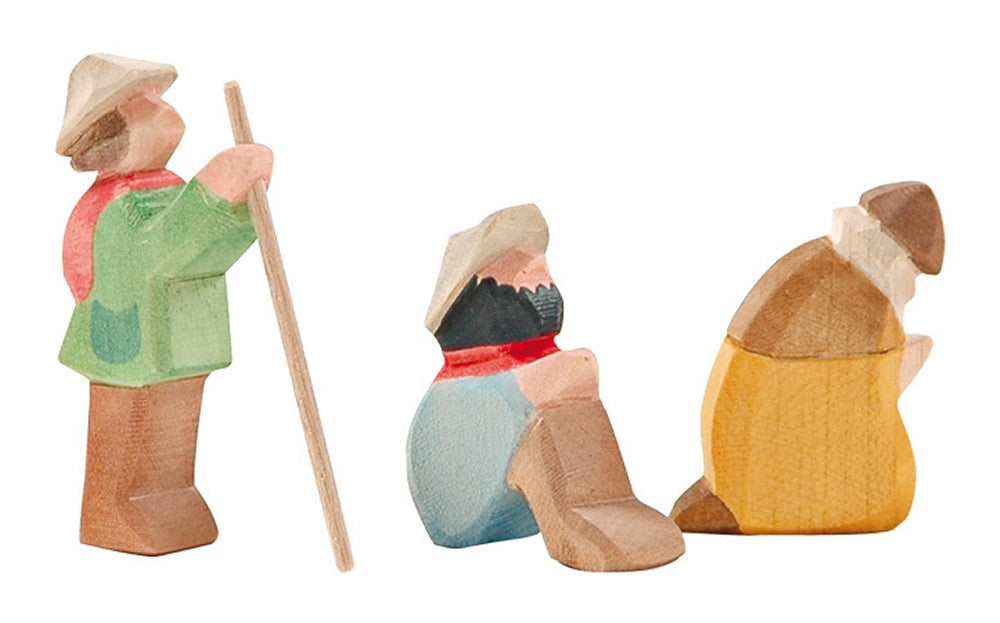 OSTHEIMER 66520 Hirtengruppe Serie MINI 3 teilig mit Holzkiste Weihnachtskrippen Miniaturen